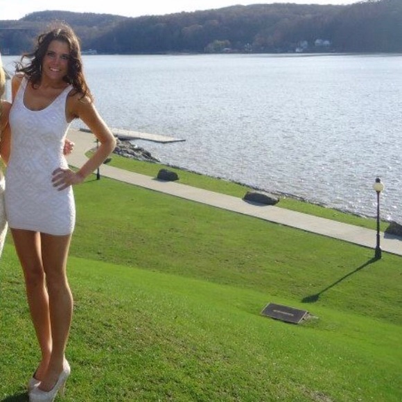 Dress - Picture 2 of 3